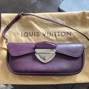 Authentic Louis Vuitton purse.